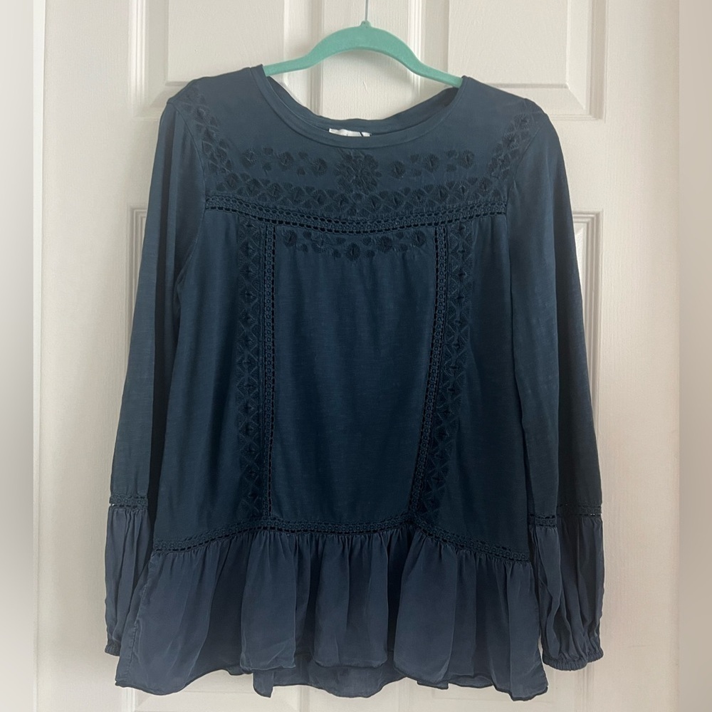 Sundance Catalog Talitha Navy embroidered too. Peplum. Cotton. EUC! Size Medium